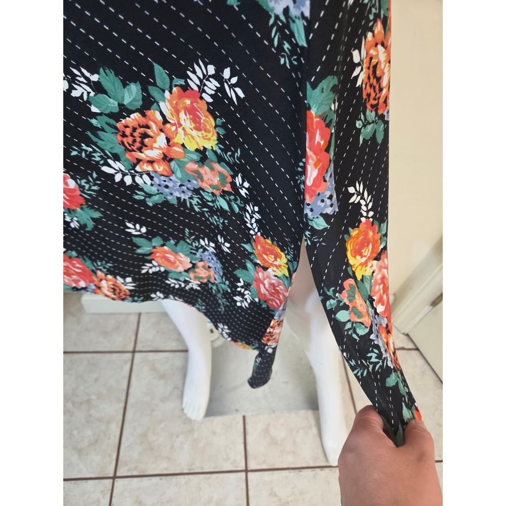 Walter‎ Baker Black Floral Handkerchief Hem Midi Skirt Size 2 Rose Pinstripe - Picture 6 of 8